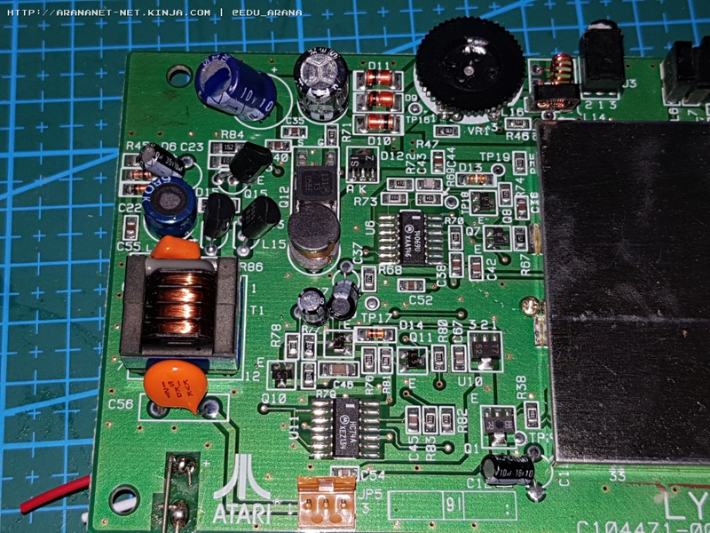 Illustration for article titled INSTALANDO UN LCD EN UNA ATARI LYNX II